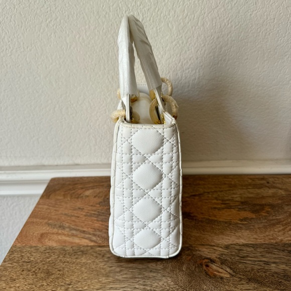 *READ PU | White Gold Quilted Small Lady Bag Crossbody Satchel S7 - Picture 9 of 16